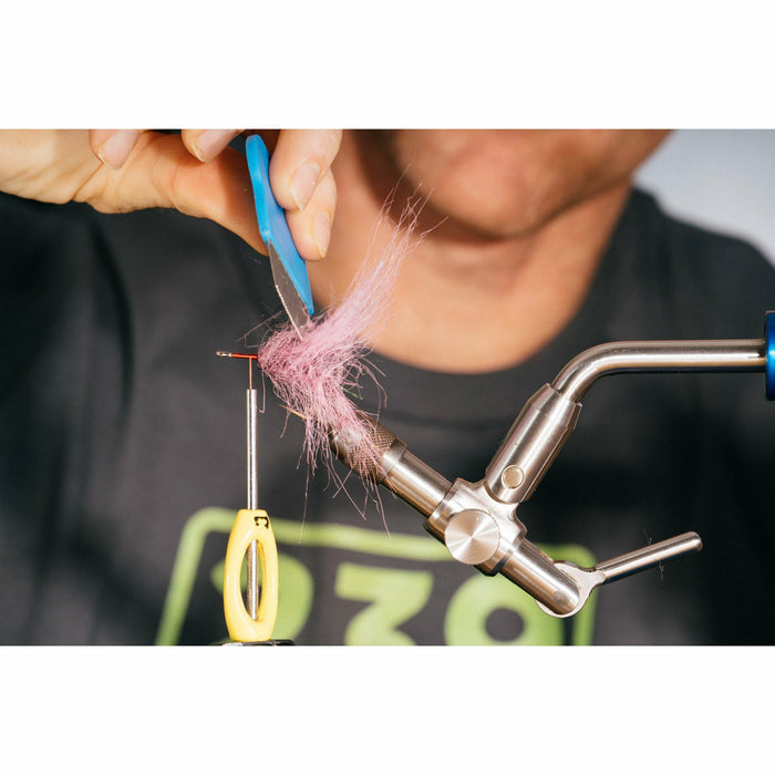 Cutting pink EP Craft Fur Brush for EP A2Z Minnow fly tail