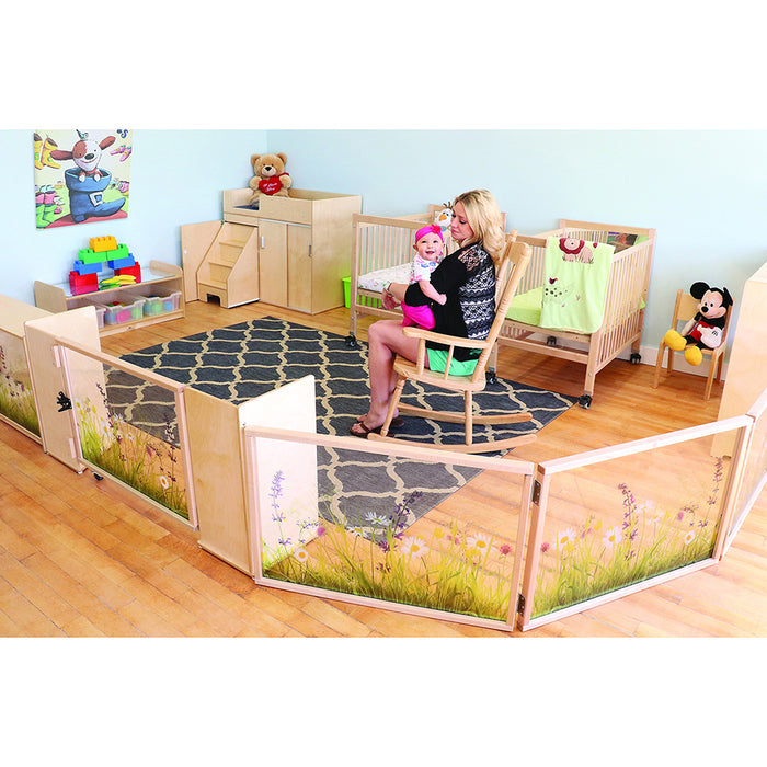 Using the Nature View panels in the daycare classroom