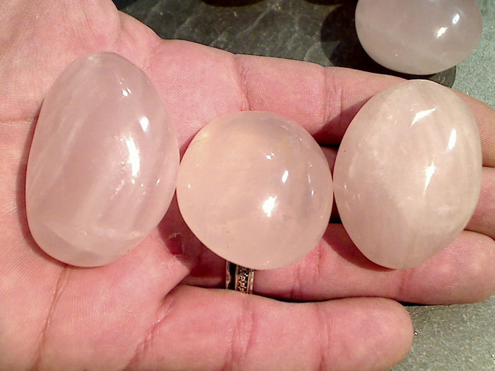 Rose Quartz 40g - 50g Palm Stone