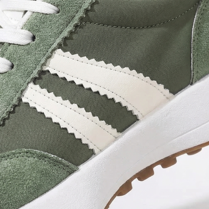 Stridella – Cushioned Retro Platform Sneakers