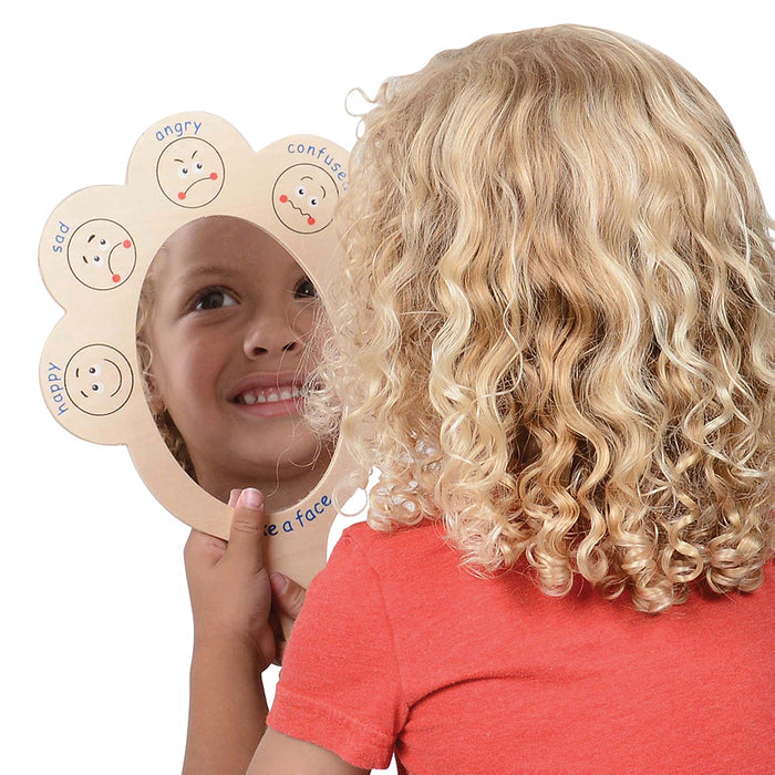 Child Mimicking Happiness with Emotion Exploration Mirror