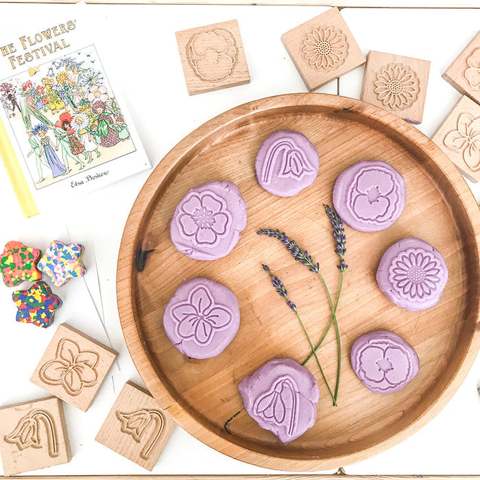 Sensory Fun with Flowers